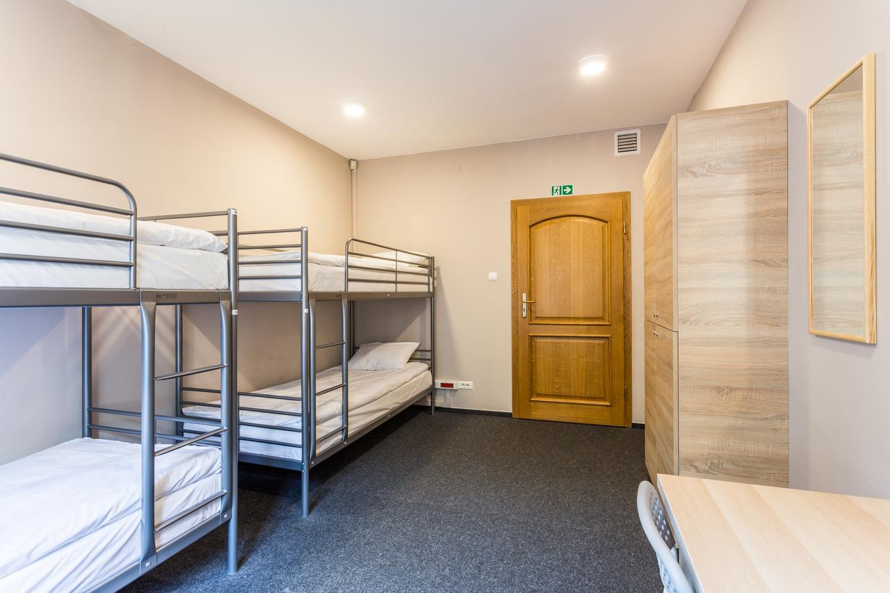 Greenwood Hostel Centrum วอร์ซอ ภายนอก รูปภาพ
