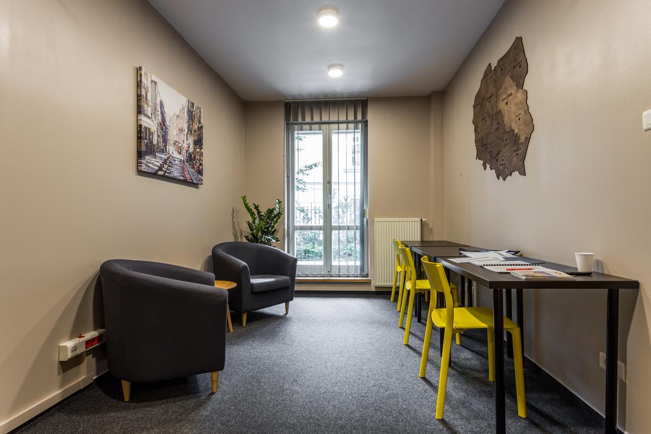 Greenwood Hostel Centrum วอร์ซอ ภายนอก รูปภาพ