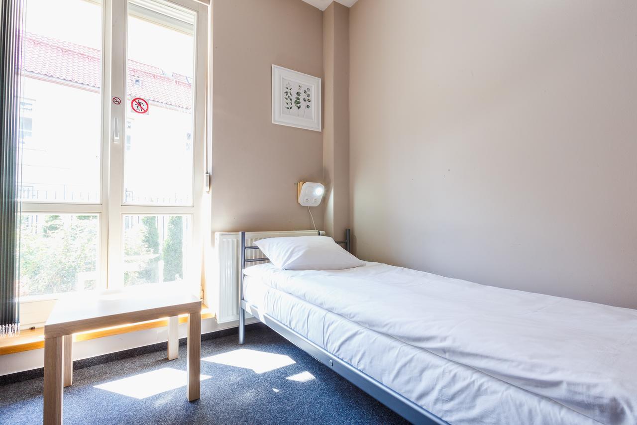 Greenwood Hostel Centrum วอร์ซอ ภายนอก รูปภาพ